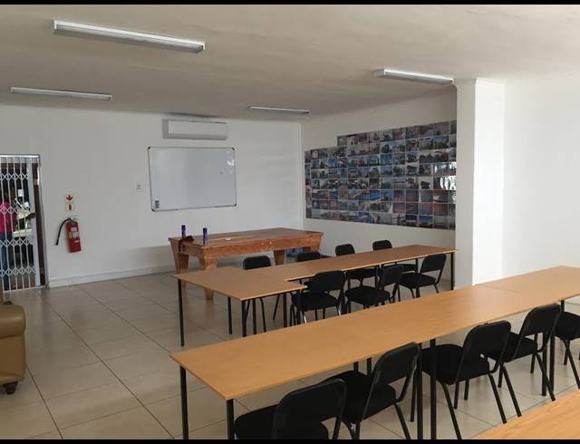 1,231M² FACTORY TO LET IN PAARDEN EILAND